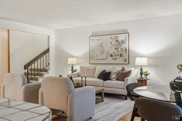 494 Mills Dr, Benicia, CA 94510