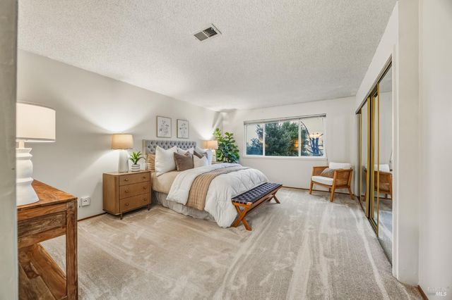 494 Mills Dr, Benicia, CA 94510