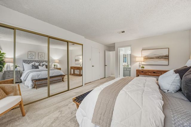 494 Mills Dr, Benicia, CA 94510