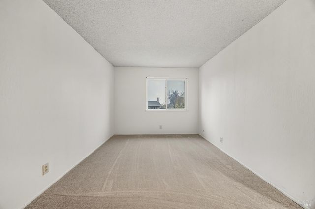 494 Mills Dr, Benicia, CA 94510