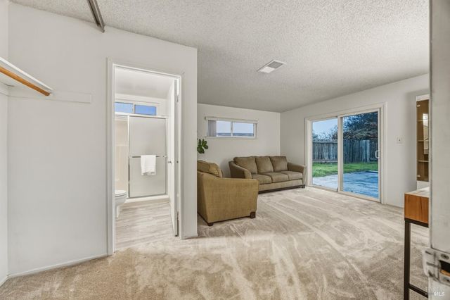 494 Mills Dr, Benicia, CA 94510