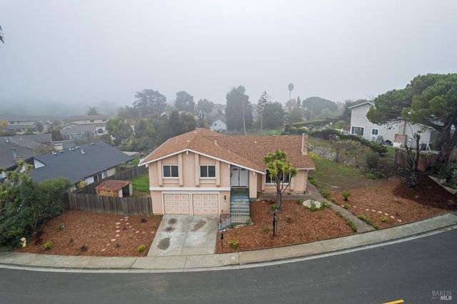 494 Mills Dr, Benicia, CA 94510