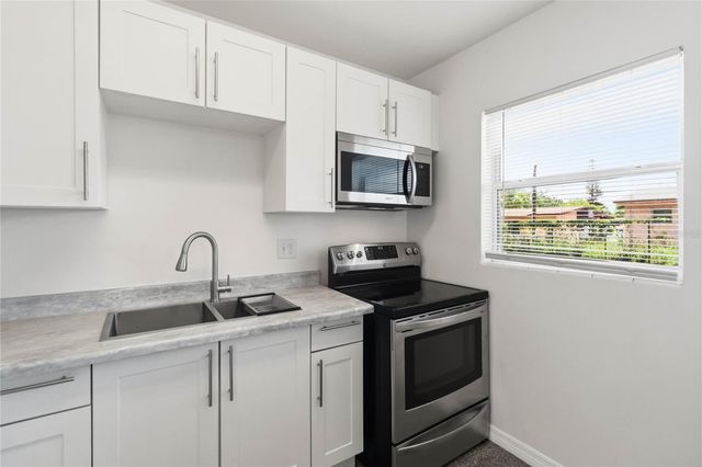 6018 W LIVINGSTON STREET, Orlando, FL 32835