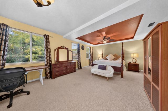 1761 Orvietto Dr, Roseville, CA 95661