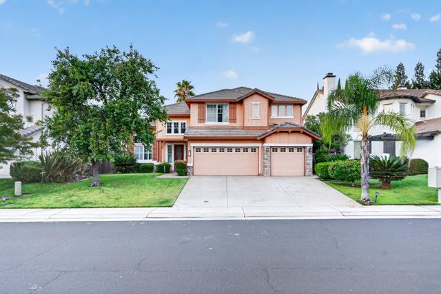 1761 Orvietto Dr, Roseville, CA 95661