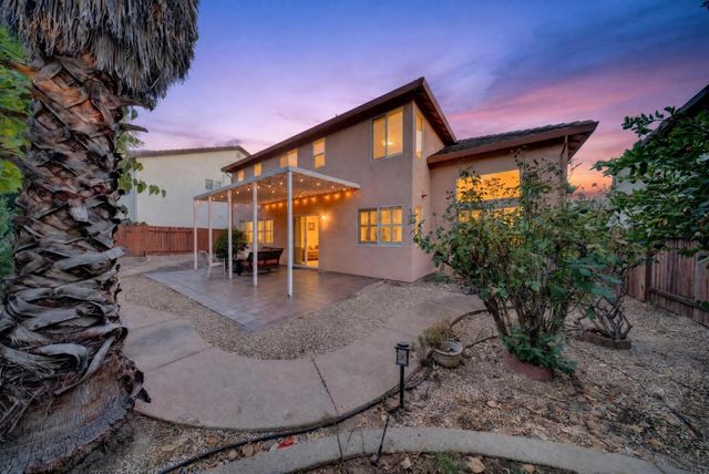 1761 Orvietto Dr, Roseville, CA 95661