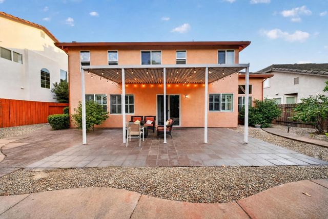 1761 Orvietto Dr, Roseville, CA 95661