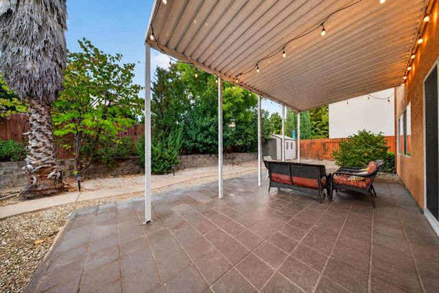 1761 Orvietto Dr, Roseville, CA 95661
