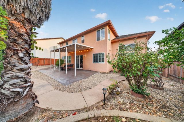 1761 Orvietto Dr, Roseville, CA 95661