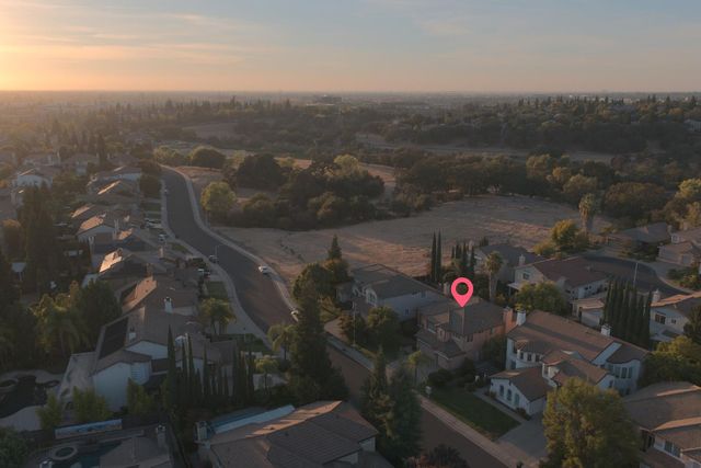 1761 Orvietto Dr, Roseville, CA 95661