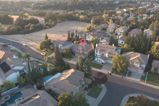 1761 Orvietto Dr, Roseville, CA 95661