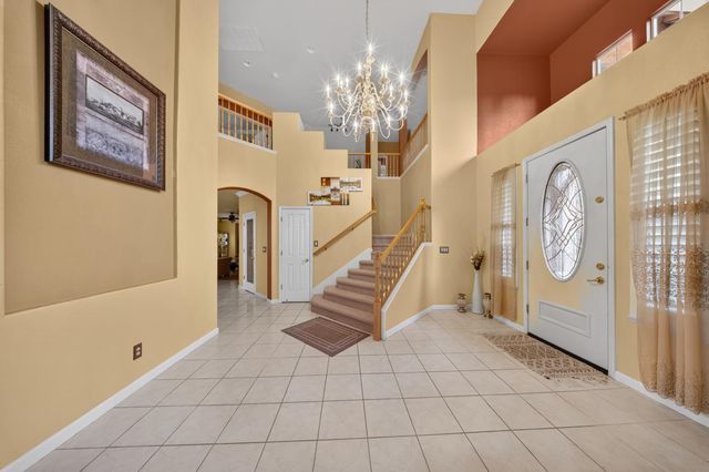 1761 Orvietto Dr, Roseville, CA 95661