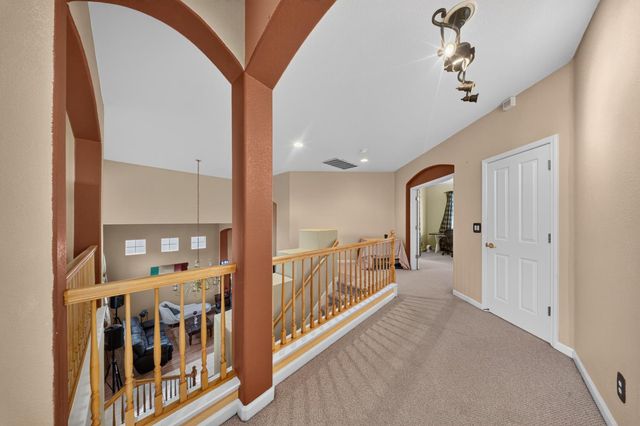 1761 Orvietto Dr, Roseville, CA 95661