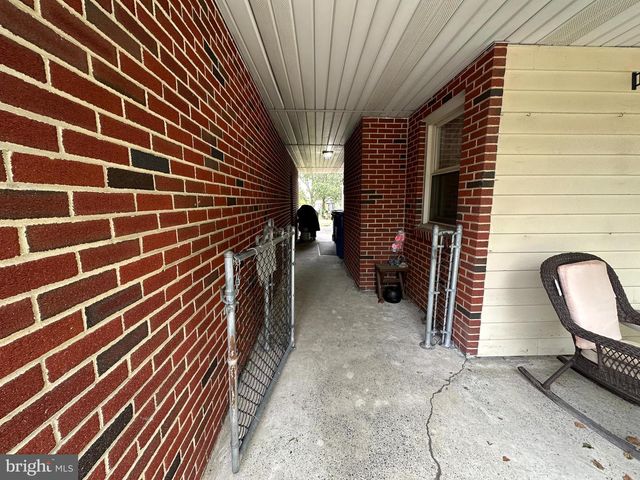 1913 MAPLEWOOD DR, Carlisle, PA 17013