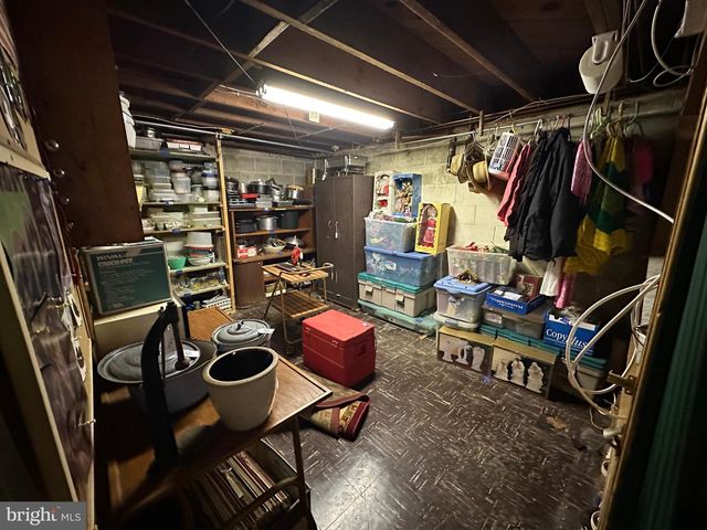 1913 MAPLEWOOD DR, Carlisle, PA 17013