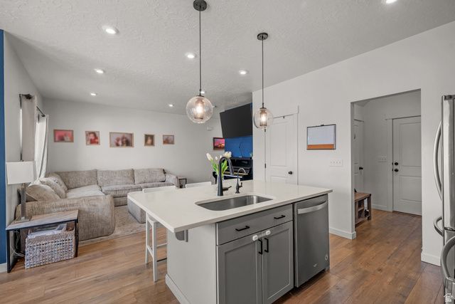 4477 E HURSTBOURNE DR, Eagle Mountain, UT 84005