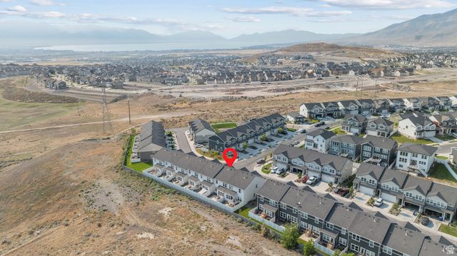 4477 E HURSTBOURNE DR, Eagle Mountain, UT 84005