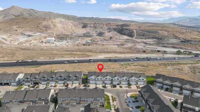4477 E HURSTBOURNE DR, Eagle Mountain, UT 84005