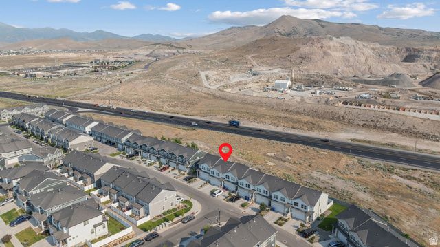 4477 E HURSTBOURNE DR, Eagle Mountain, UT 84005