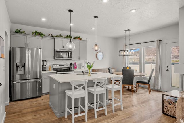 4477 E HURSTBOURNE DR, Eagle Mountain, UT 84005