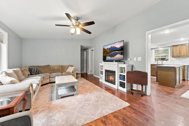 39380 Townhall Street, Harrison Twp, MI 48045