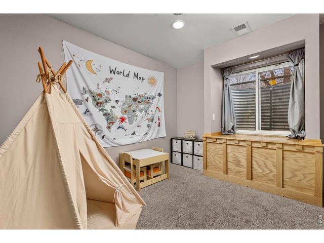 414 14th St, Windsor, CO 80550