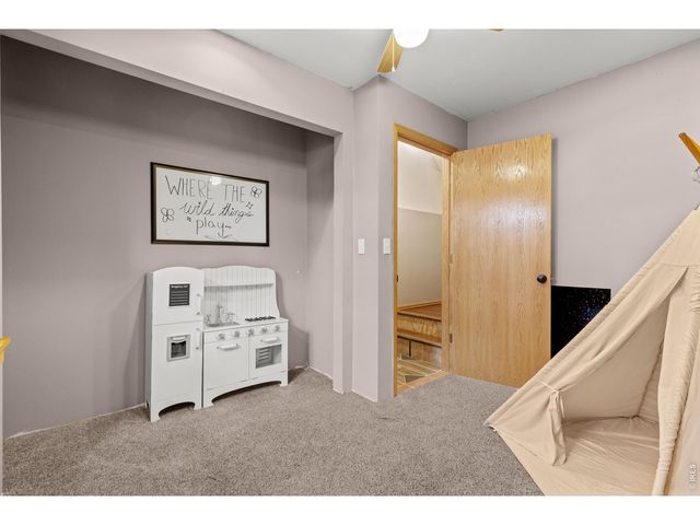 414 14th St, Windsor, CO 80550