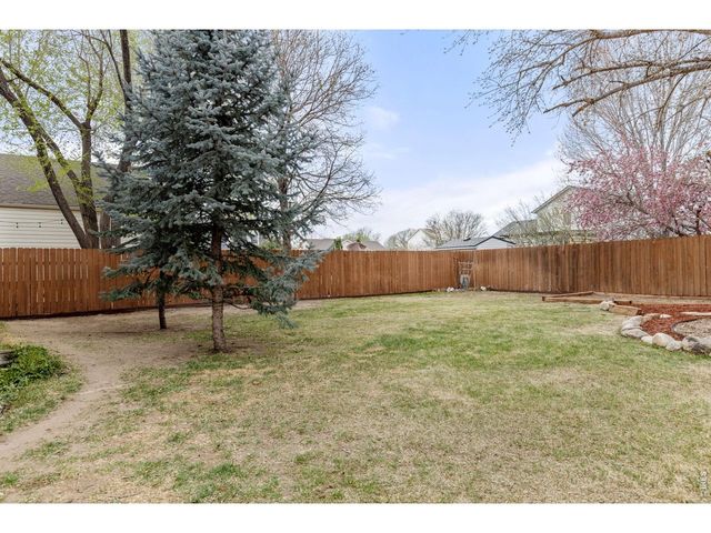414 14th St, Windsor, CO 80550