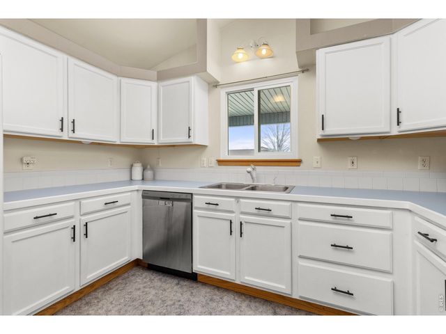 414 14th St, Windsor, CO 80550