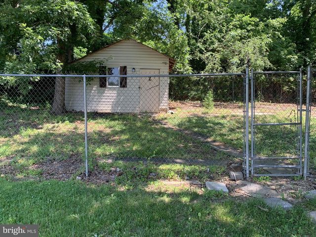 7950 DELLWOOD AVE, Lanham, MD 20706