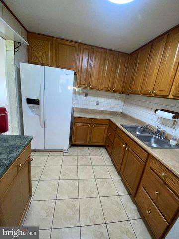 7950 DELLWOOD AVE, Lanham, MD 20706