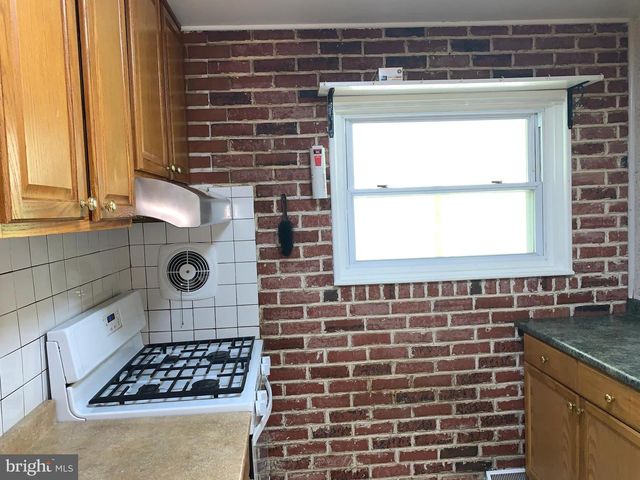 7950 DELLWOOD AVE, Lanham, MD 20706