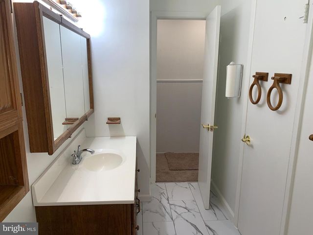7950 DELLWOOD AVE, Lanham, MD 20706