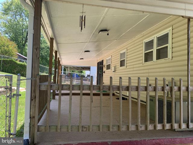 7950 DELLWOOD AVE, Lanham, MD 20706