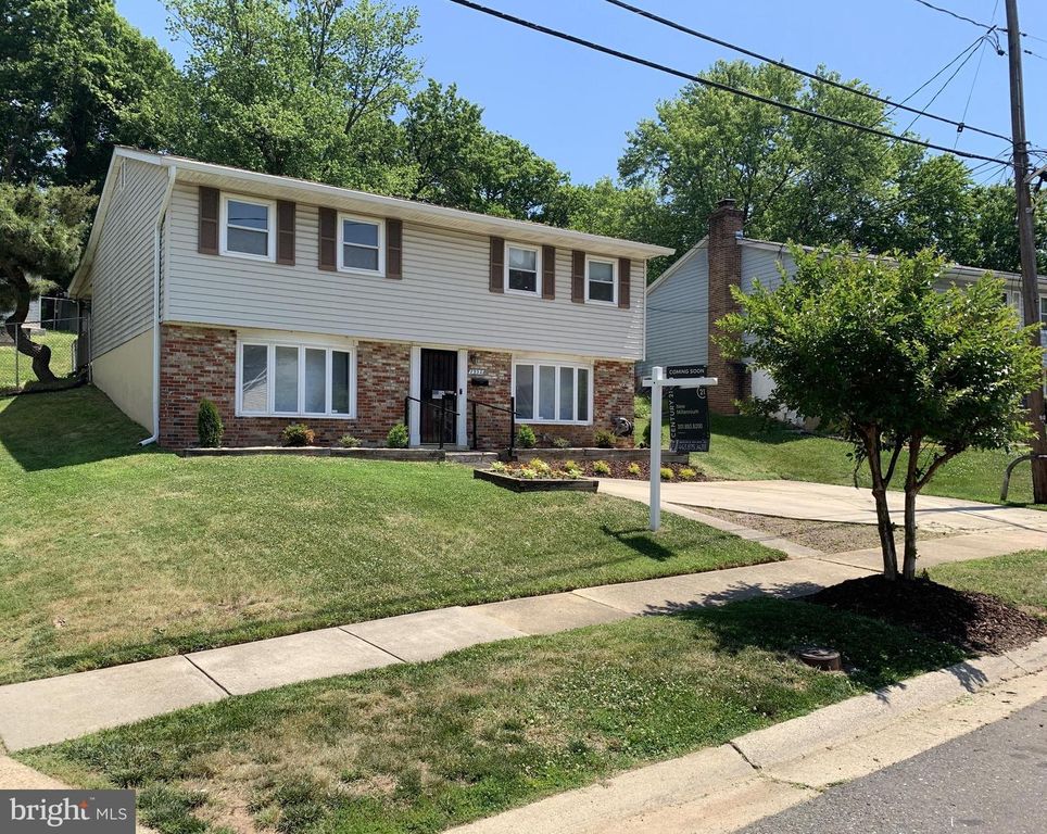 7950 DELLWOOD AVE, Lanham, MD 20706