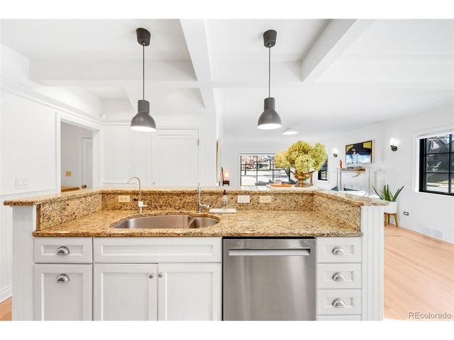 939 S Ellipse Way, Denver, CO 80209