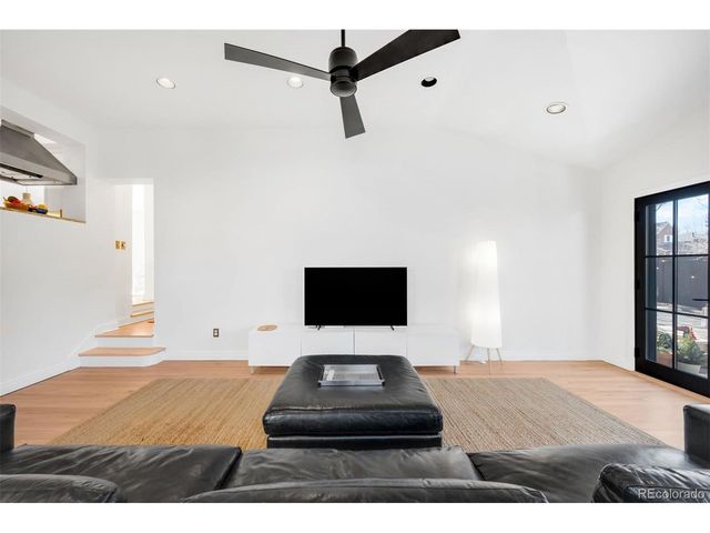 939 S Ellipse Way, Denver, CO 80209