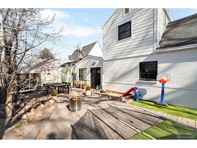 939 S Ellipse Way, Denver, CO 80209