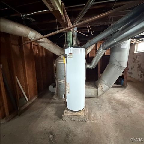 173 Ross Park, Syracuse, NY 13208