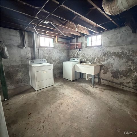 173 Ross Park, Syracuse, NY 13208