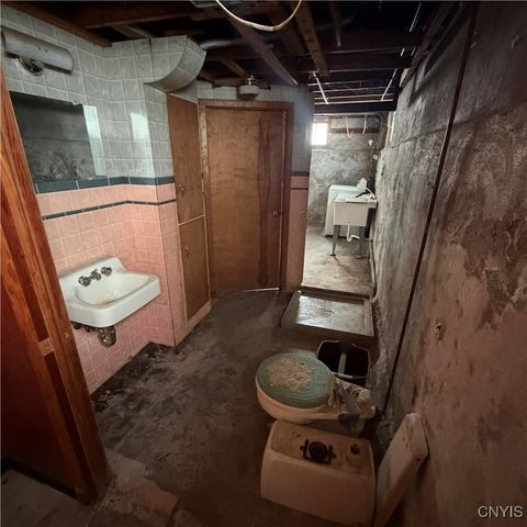 173 Ross Park, Syracuse, NY 13208