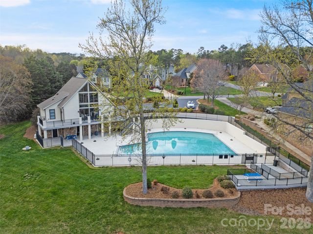 2546 Norman Isle Drive, Denver, NC 28037