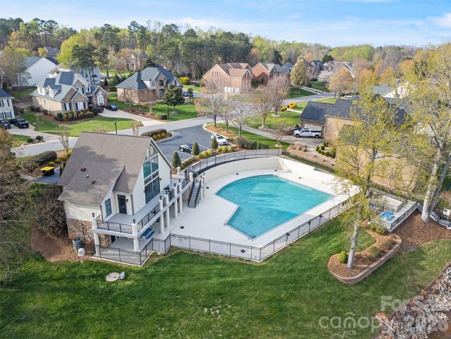 2546 Norman Isle Drive, Denver, NC 28037