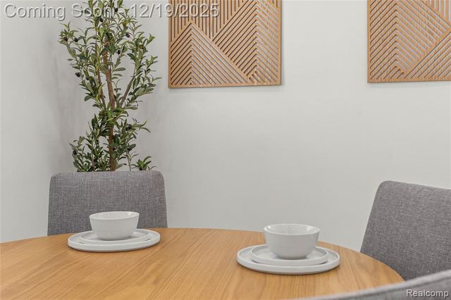 7154 Plainfield Street, Dearborn Heights, MI 48127