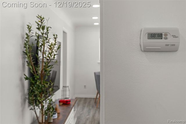 7154 Plainfield Street, Dearborn Heights, MI 48127