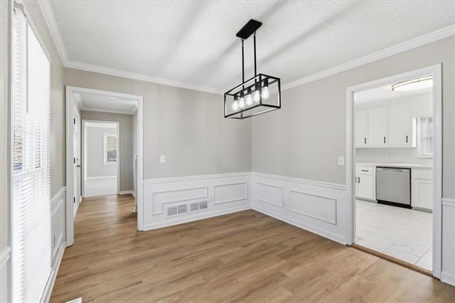 100 Courtland Circle, Powder Springs, GA 30127