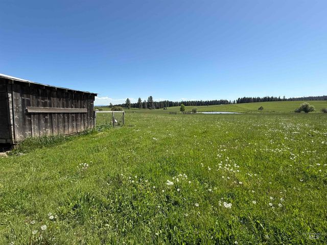 5656 Three Mile Road, Weippe, ID 83553