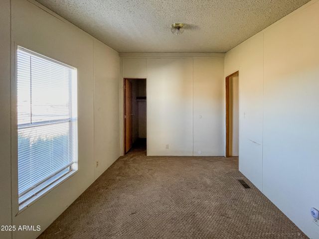 2410 N SIOUX Drive, Chino Valley, AZ 86323