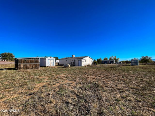 2410 N SIOUX Drive, Chino Valley, AZ 86323