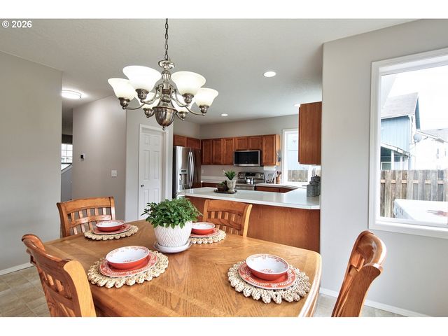 1440 ALYSSUM Ave, Forest Grove, OR 97116